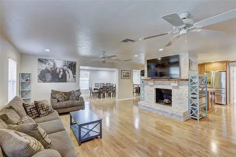 7608 The Plaza Bradenton FL 34209