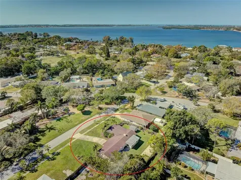 7608 The Plaza Bradenton FL 34209