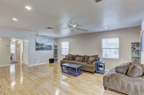 7608 The Plaza Bradenton FL 34209