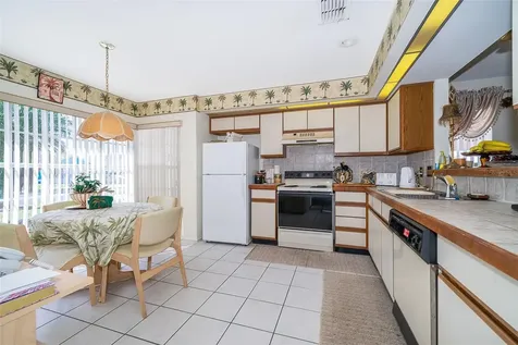 158 Hidden Springs Circle Kissimmee FL 34743