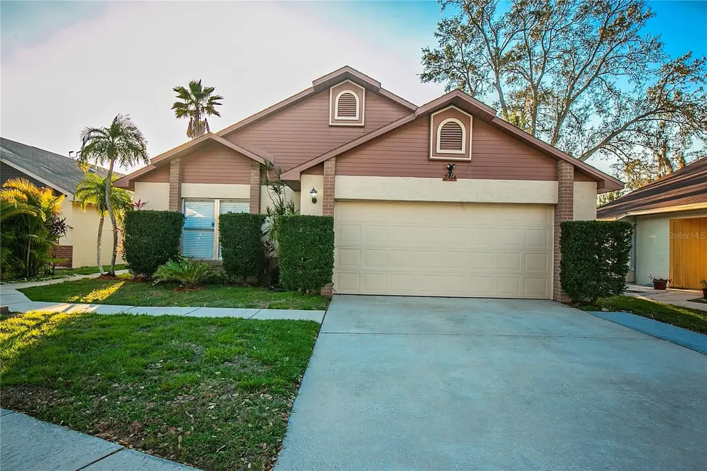 2764 Whisper Lakes Club Circle Orlando FL 32837