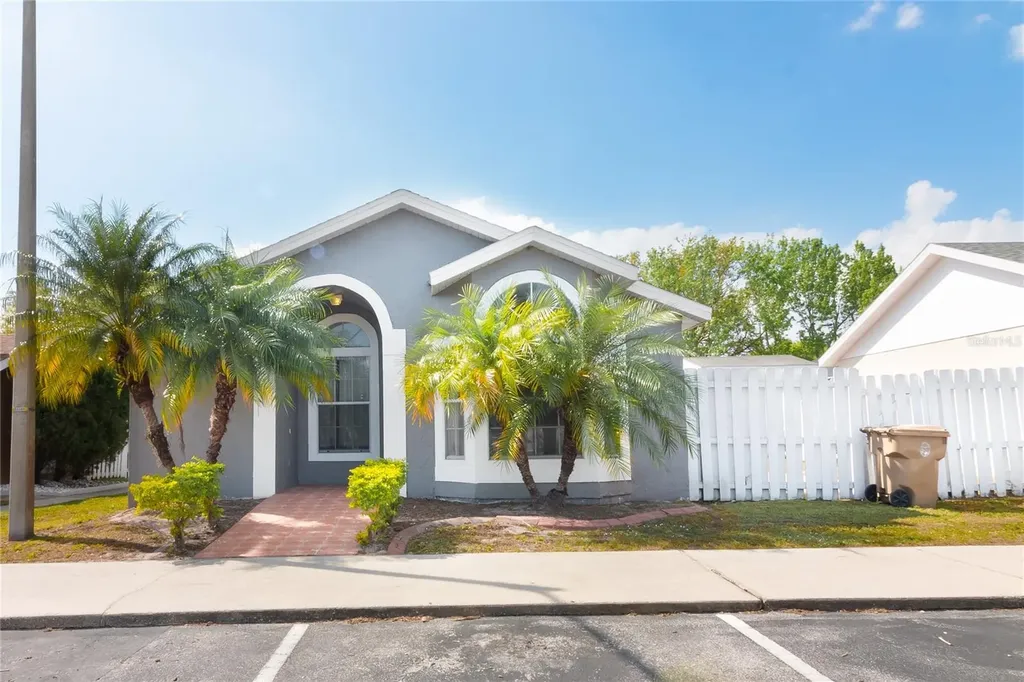 2451 Harbor Town Drive Kissimmee FL 34744
