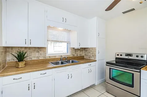 5914 15th Avenue S Gulfport FL 33707