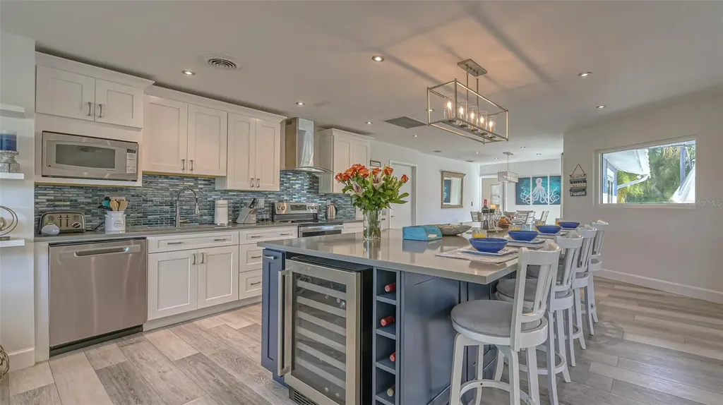 500 Schooner Lane Longboat Key FL 34228