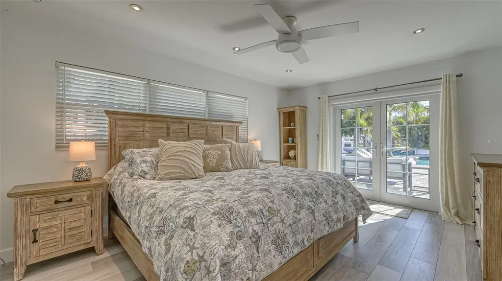 500 Schooner Lane Longboat Key FL 34228
