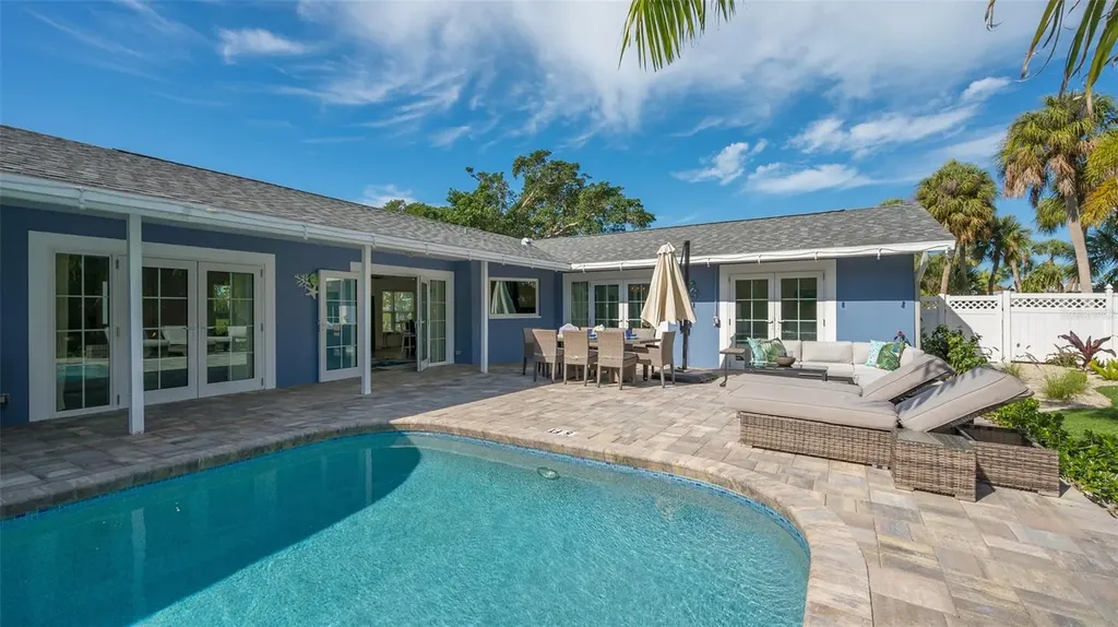 500 Schooner Lane Longboat Key FL 34228