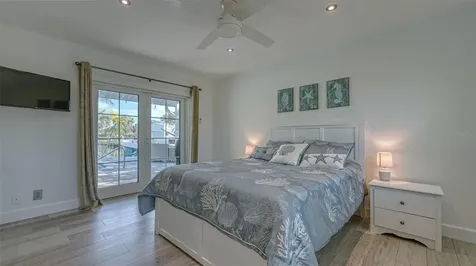 500 Schooner Lane Longboat Key FL 34228