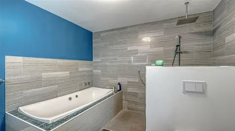 500 Schooner Lane Longboat Key FL 34228