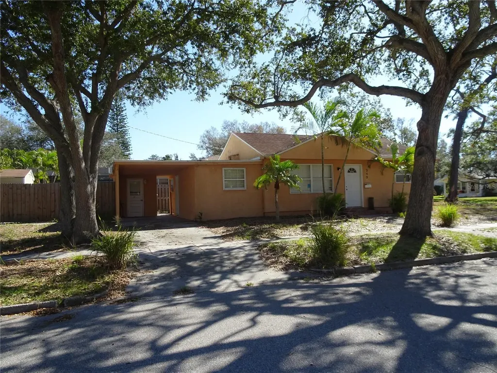 245 50th Street N St Petersburg FL 33710