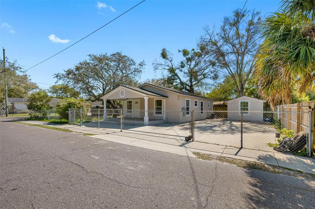3615 E Emma Street Tampa FL 33610