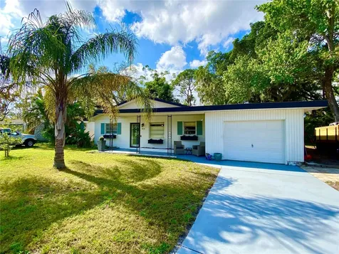 1915 16th Avenue Drive W Bradenton FL 34205