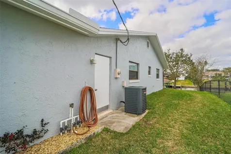 10 Claridge Court S Palm Coast FL 32137
