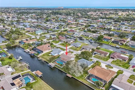 10 Claridge Court S Palm Coast FL 32137