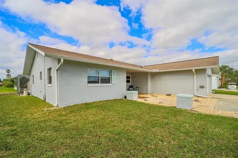 10 Claridge Court S Palm Coast FL 32137