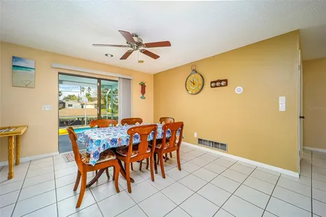 10 Claridge Court S Palm Coast FL 32137