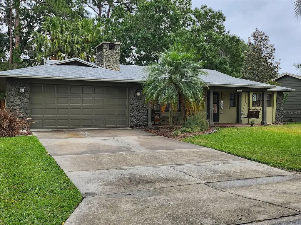 1608 N New Hampshire Avenue Tavares FL 32778