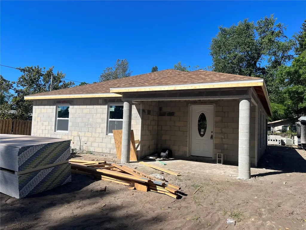 718 17th Street Court E Bradenton FL 34208