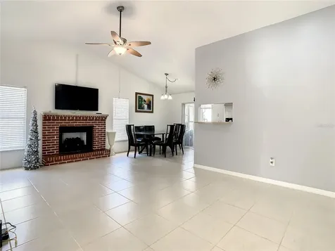 10922 Tailfeather Court Tampa FL 33625
