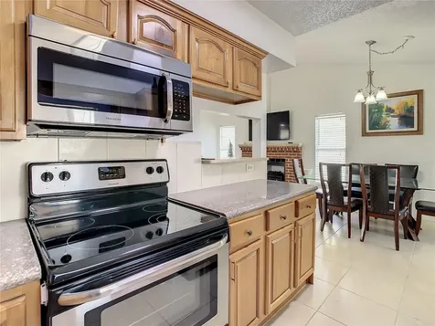 10922 Tailfeather Court Tampa FL 33625