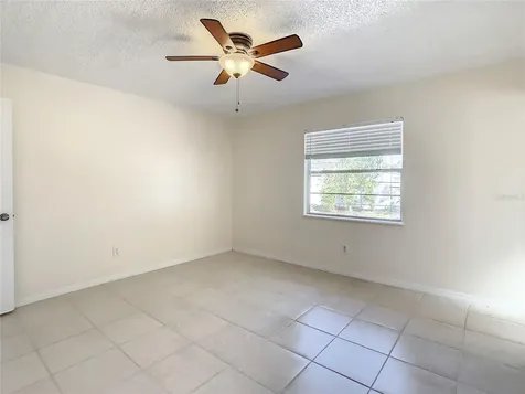 10922 Tailfeather Court Tampa FL 33625
