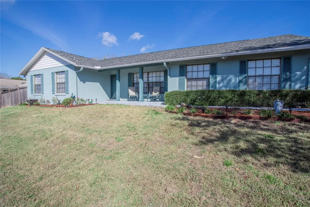 1403 Cove Place Tavares FL 32778