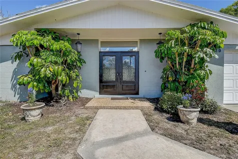 3939 Pin Oaks Street Sarasota FL 34232