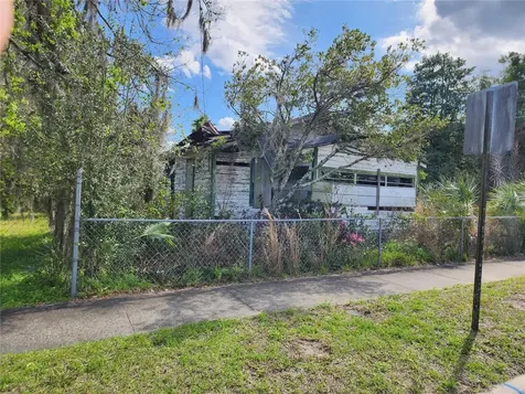 801 N 11th Street Palatka FL 32177