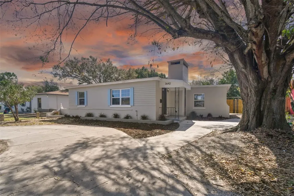 3642 Emerson Avenue S St Petersburg FL 33711