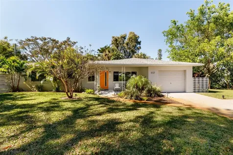 857 Hillside Court S St Petersburg FL 33705