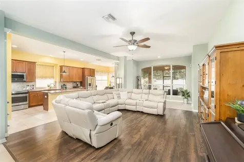 7247 Derwent Glen Circle Land O Lakes FL 34637