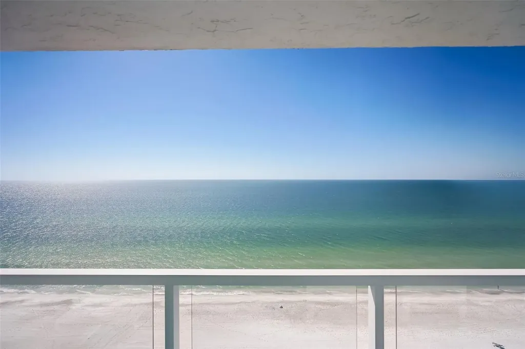 2425 Gulf Of Mexico Drive Longboat Key FL 34228