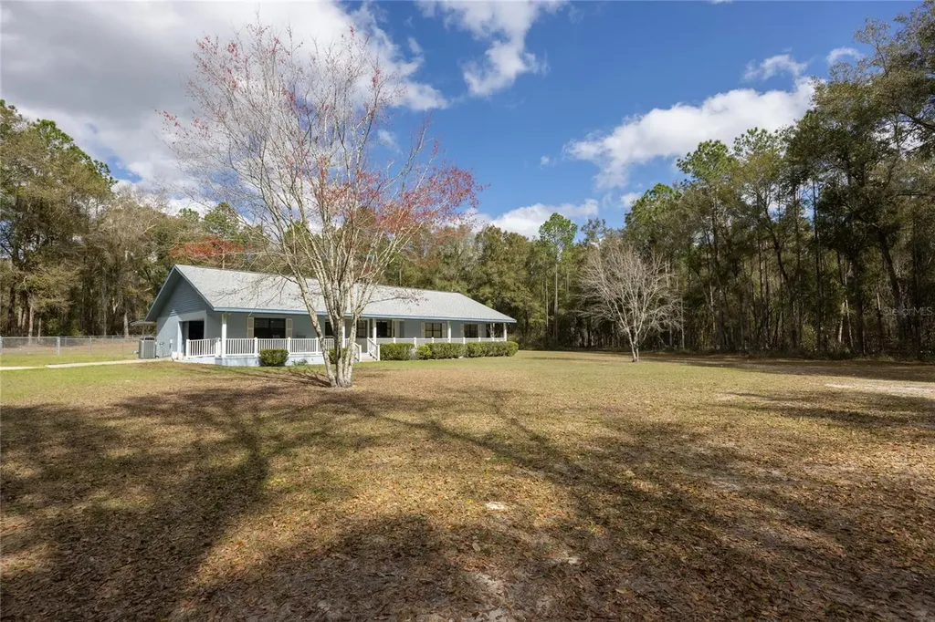 4330 SE County Road 232 Trenton FL 32693
