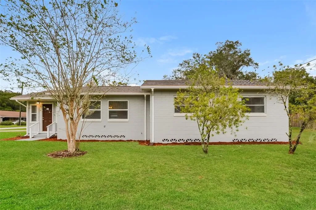 531 N High Street Deland FL 32720