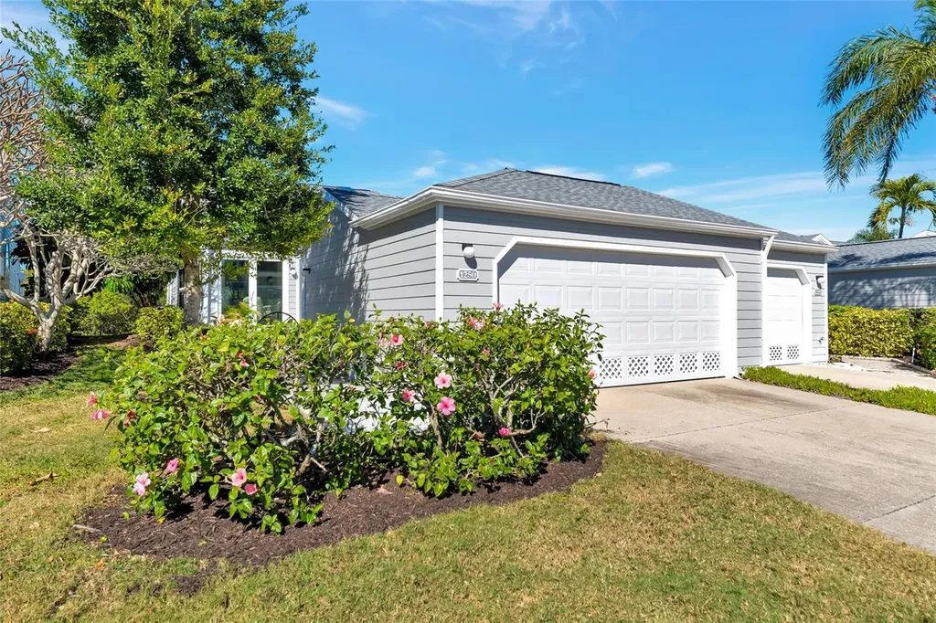 1250 Spoonbill Landings Circle Bradenton FL 34209