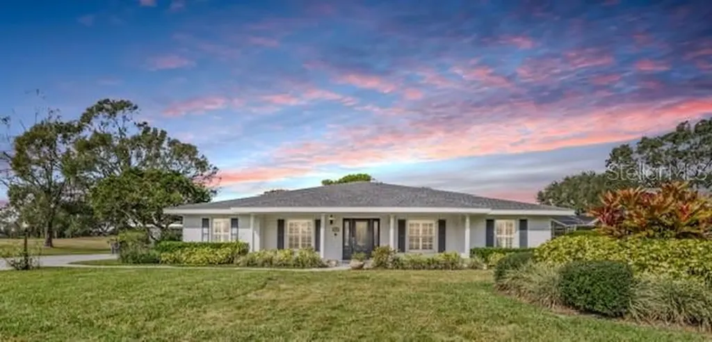 19 Meadowlake Court Winter Haven FL 33884