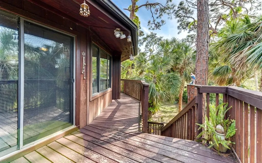 340 N Oxford Drive Englewood FL 34223