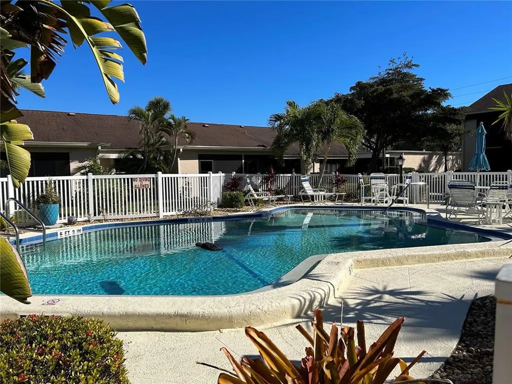 6102 7th Avenue W Bradenton FL 34209