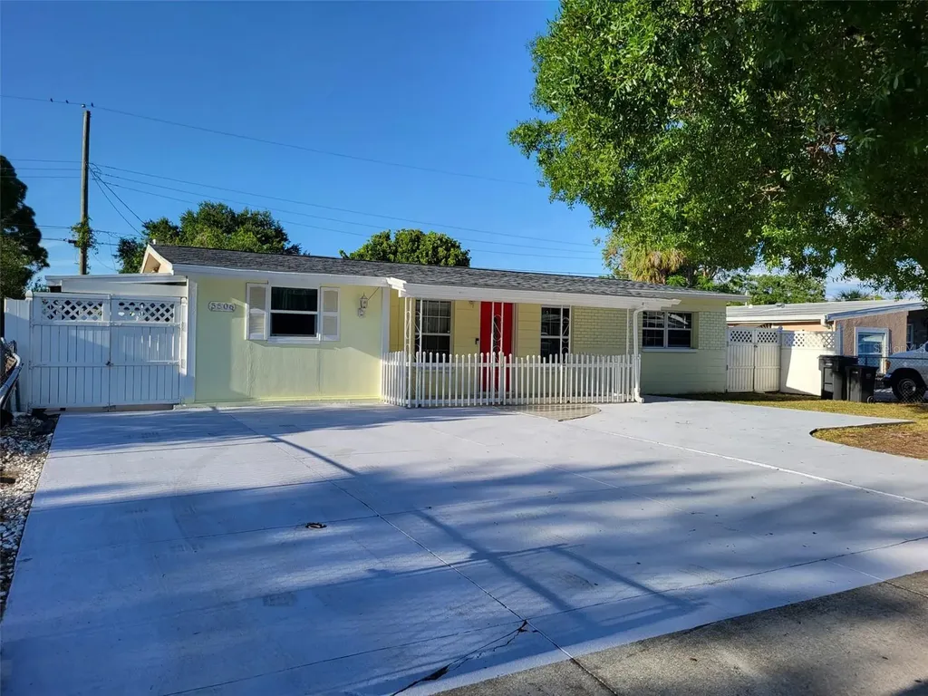 5506 Golden Drive Tampa FL 33634