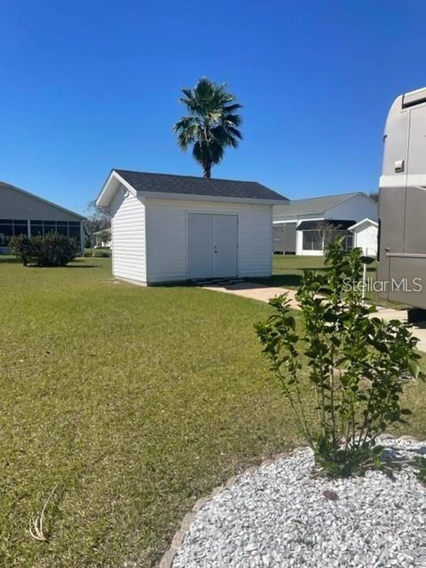 1064 Caravan Loop Polk City FL 33868