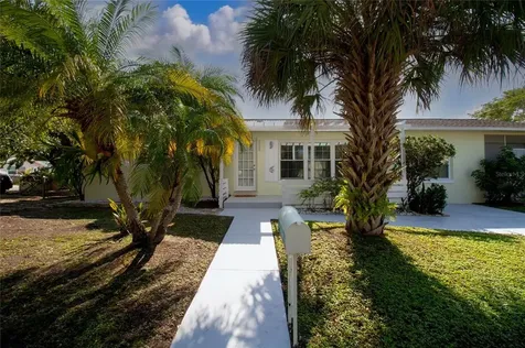 5626 29th Avenue S Gulfport FL 33707