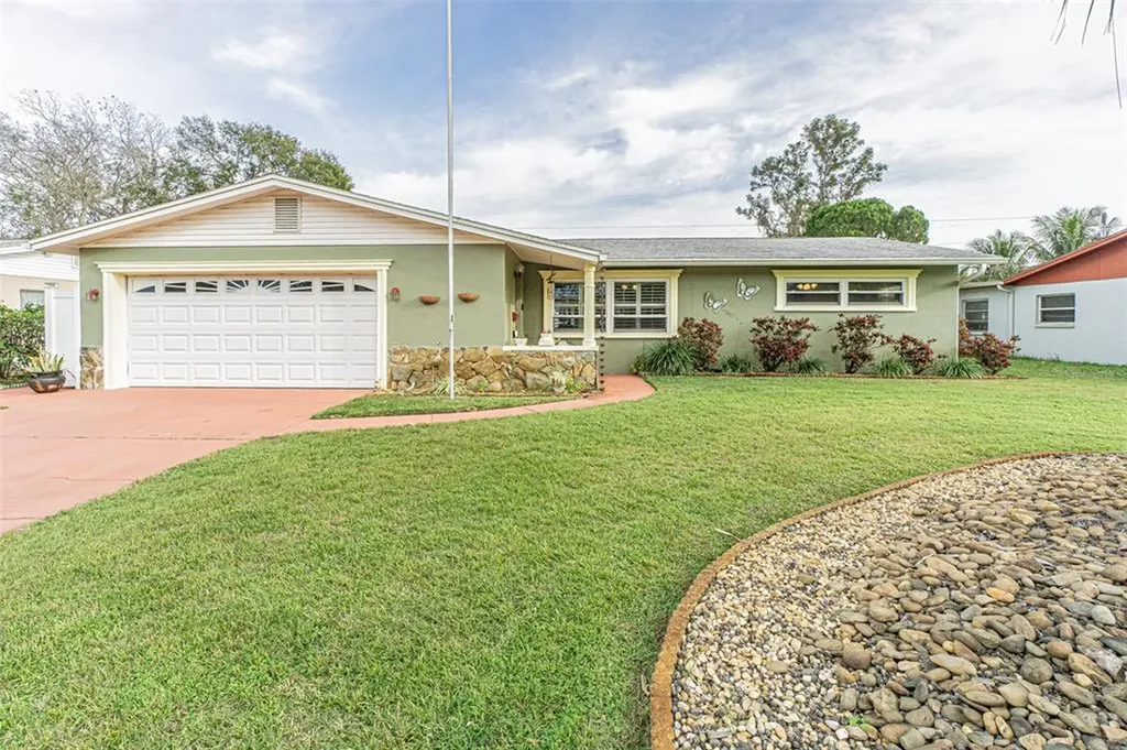 536 60th Street S St Petersburg FL 33707