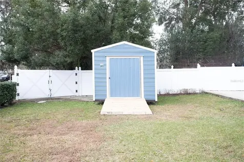 1308 N Orange Street Plant City FL 33563