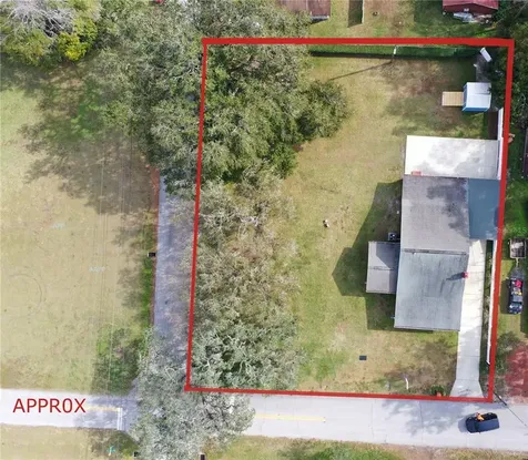1308 N Orange Street Plant City FL 33563