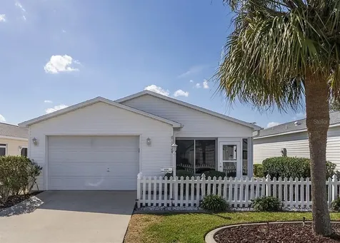 1628 Navidad Street The Villages FL 32162