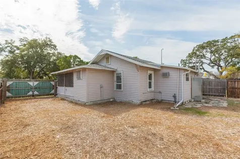 2709 21st Street N St Petersburg FL 33713