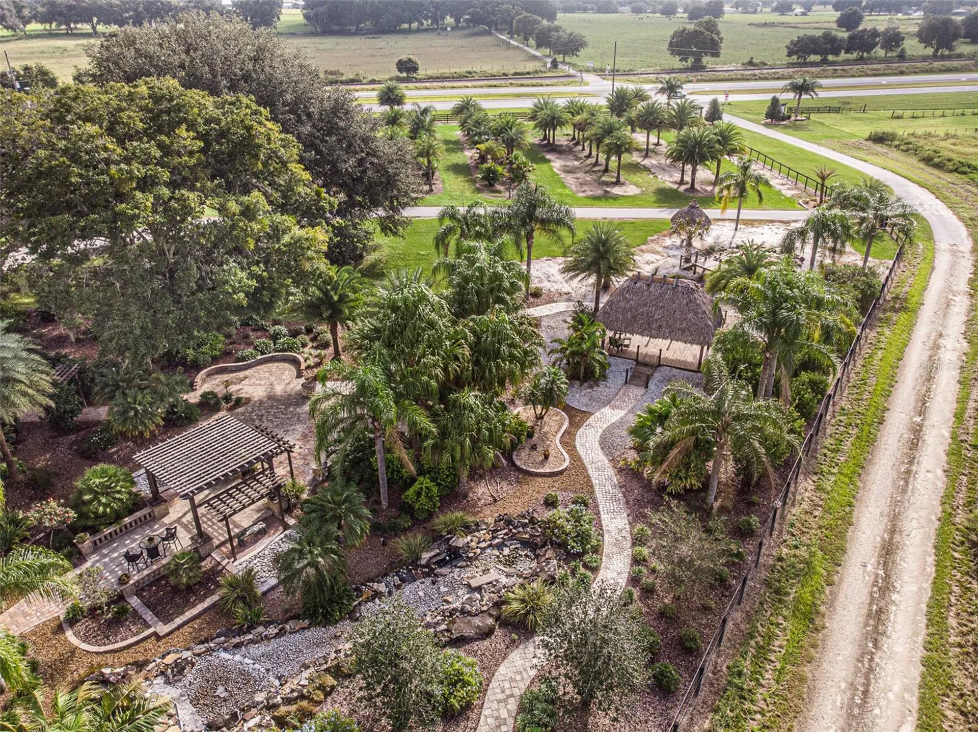 13494 N Us Highway 301 Oxford FL 34484