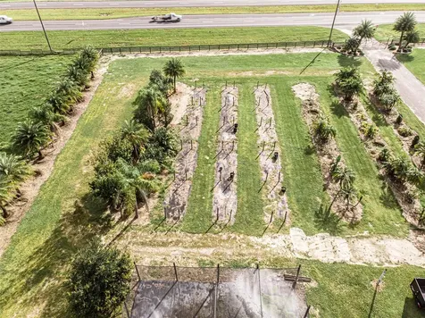 13494 N Us Highway 301 Oxford FL 34484