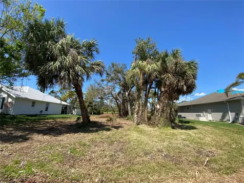 45 Long Meadow Place Rotonda West FL 33947