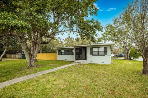 6415 58th Avenue N St Petersburg FL 33709