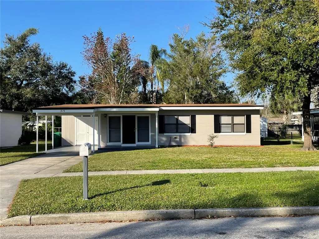 315 Apopka Street Winter Garden FL 34787